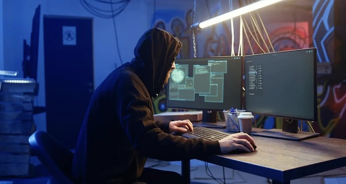 hacker de sombrero blanco
